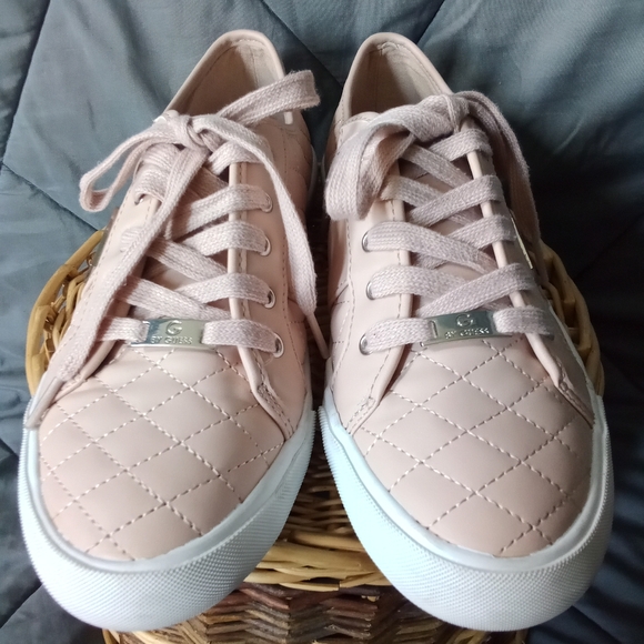 Women's G By Guess Quilted Dusty Rose Faux Leather Lace Up Sneakers Pink & White - Picture 2 of 16